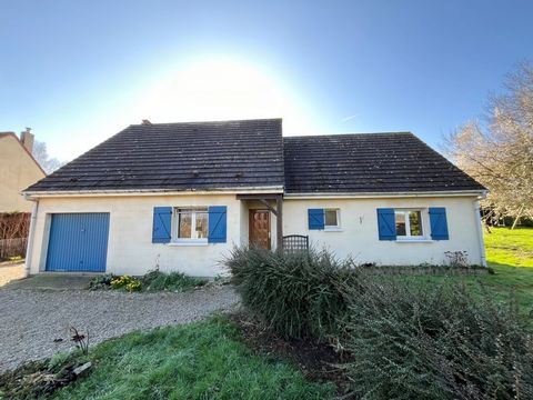 For sale in ENTRE bernay and BEUAMONT LE ROGER, a single-storey pavilion with an area of 91 m2, close to shops, schools. This pavilion was built in 1990 which includes: An entrance, a kitchen, a living room of 30 m2, hallway, 3 bedrooms, bathroom and...