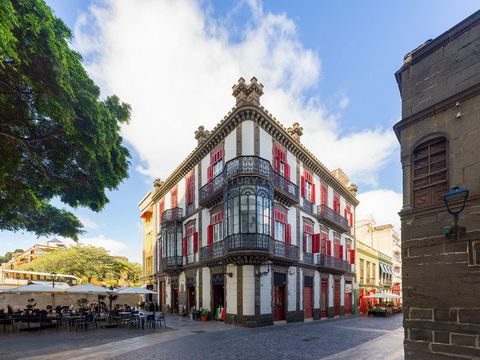 Se vende edificio emblemático en una de las mejores zonas de Las Palmas de Gran Canaria, en pleno casco histórico de la ciudad, Vegueta. Una de las más bellas y singulares edificaciones de la arquitectura modernista de la ciudad. Desde dicha propieda...