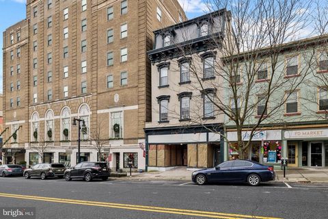 5000 sq. ft restaurant space in downtown Easton features a prominent storefront with potential for sidewalk dining. Equipped with essential fixtures like walk-in coolers, fire suppression systems, hoods, and stoves. Utilities are separately metered. ...
