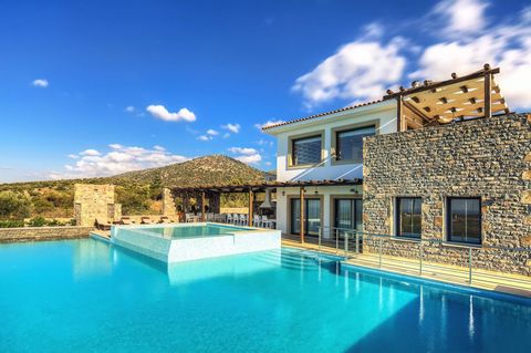 Located in Agios Nikolaos. An Exquisite hill-top villa which overlooks the beautiful bay of Malia and Sisi. This exceptional location offers panoramic views of the sea, mountains, olive groves, local towns and villages, this is the perfect place to h...
