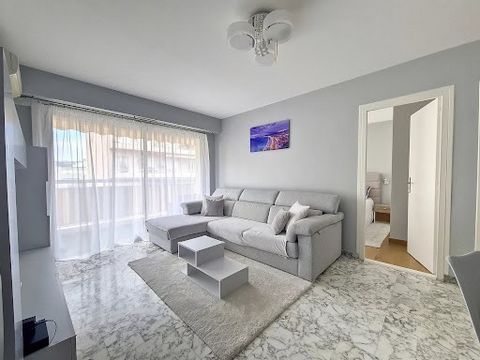 Agence Auber - Prestige by Arthurimmo agency offers you: Guaranteed favorite apartment - 1 room & bathroom of 48m² located in the very quiet and residential area of Cimiez, with 8m² terrace, and cellar. You will be seduced by this beautiful apartment...