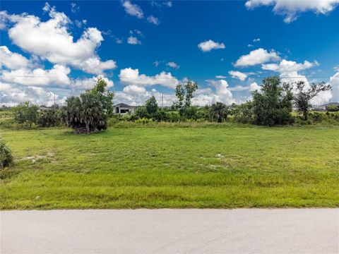 Excellent opportunity to build your dream home on this prime piece of vacant land, perfectly situated in Cape Coral, Florida. This lot presents an excellent canvas for your vision, whether you're a homeowner yearning to construct your dream home or a...