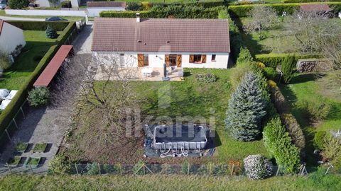 It is in Boulay-les-Barres that I offer you this charming single-storey house with a living room of about 45 m2 where you can spend pleasant moments with family or friends. You'll love the beautiful poly-flame fireplace that works perfectly, adding a...