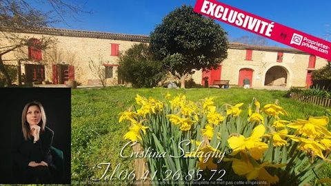 AUDE, Castelnaudary, Cristina SZILAGHY presents in exclusivity: 10 minutes from the entrance to the Castelnaudary motorway, come and discover this superb 18th century stone farmhouse Completely renovated about 20 years ago (roofing, carpentry, electr...