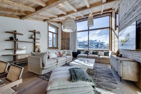 Le Papillon (The Butterfly), a new pearl to discover: Luxurious property of 200m² located in the heart of Tignes 2100 in the booming Lavachet district which can accommodate 14 people with its 6 bedrooms. Completely renovated with architecture worthy ...