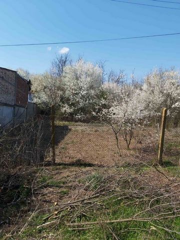 'Address' - real estate offers for sale a plot of 930 sq.m., in the regulation of the village of Grivitsa, facing two streets. It is supplied with electricity and water and borders on inhabited properties. The plot is an ideal opportunity to build th...