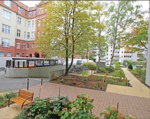 1 room flat/apartment, vacant, upscale furnishings, close to Potsdamer Platz, car parking space, cellar compartment, large and well-kept communal garden area in the courtyard *This exposé is available in German, English and Russian. *English : This E...