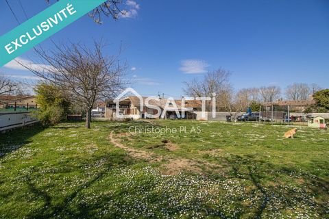 15 minutes from the A64 and only 5 minutes from Rieumes, located in the charming town of Labastide-Clermont, this property benefits from a calm and friendly environment close to the school. This T5 type house, with a living area of ??120 m², is nestl...