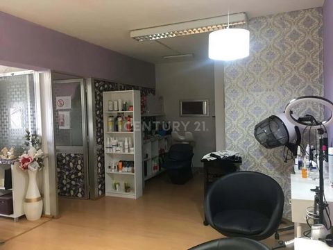Shop or office in Tomar with 54m2, with a bathroom.Choose ByNUNES;Opt for the most efficient Network of Real Estate Consultants in the market, able to advise and monitor you in the purchase operation of your property.Whatever the value of your invest...