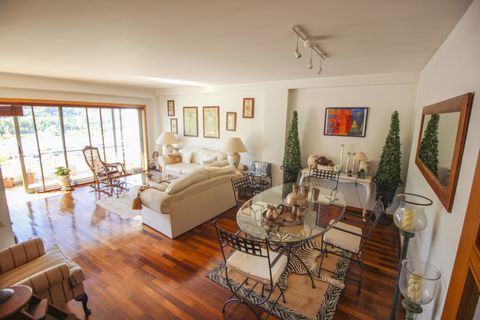 About this space Welcome to GUIMARÃES! ARROJADO is the word that best describes this apartment. With an excellent CENTRAL LOCATION, this WELCOME apartment has a BALCONY, taking advantage of all its SPACE. With your COMFORT in mind, the apartment is e...