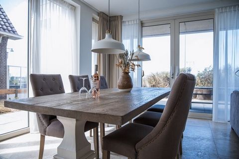The accommodations at De ZeeParel are all completely furnished and boast a very comfortable design, with high-quality finishes. You can select from a variety of different accommodation types. The detached 4-person Flatfish (NL-1931-01) and 4-person S...