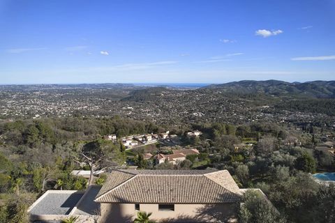 Discover this sumptuous recently built villa, offering around 285m2 of living space with the option of customising certain aspects to suit your preferences. The peaceful property enjoys breathtaking panoramic views of the Esterel hills and the sea.Th...