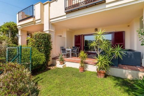 This 3 bedroom townhouse is located in Aloha, Nueva Andalucia. It has 3 bedrooms all en-suite, fully fitted kitchen plus utility room, good size lounge/dining room with fireplace leading to a covered terrace and small private garden. Upstairs there a...