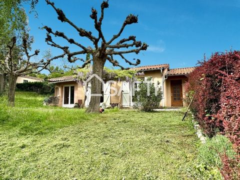 Located in a tranquil setting, just 10 minutes from the towns of Pamiers and Mirepoix, this lovely single-story house is ideal for a peaceful life in the countryside.This villa is built on a full basement, offering the benefit of a large garage, a wo...