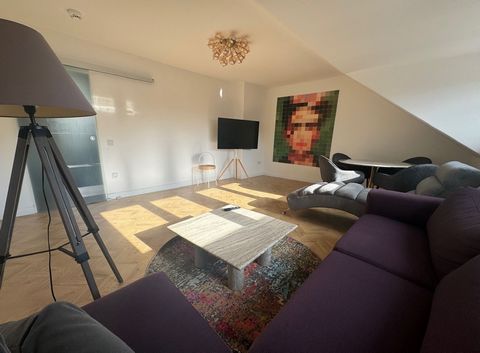 A very warm welcome! Thank you for your interest in my flat. It is particularly important to me that my guests feel at home. I will do my best to make your stay as pleasant as possible and am always available to answer any questions or concerns you m...