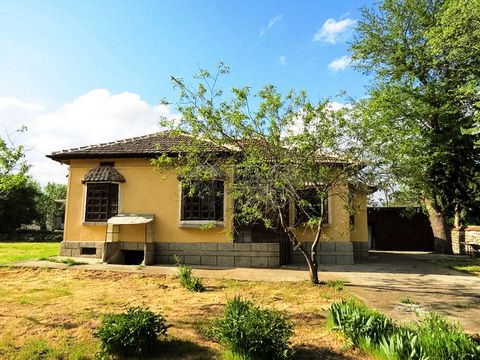 . 2-bedroom renovated house in small and peaceful village near the sea IBG Real Estates is pleased to offer this partly furnished and renovated house, set on a Big plot of land 1520 sq. m. The property is located in a peaceful village. There are seve...