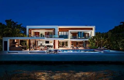 GADAIT international offers you an opportunity to own this modern residence nestled on a pristine private beach in Rum Cay. It features 8 bedrooms and 10 bathrooms, offering ultimate privacy and seclusion, as well as breathtaking views of the turquoi...
