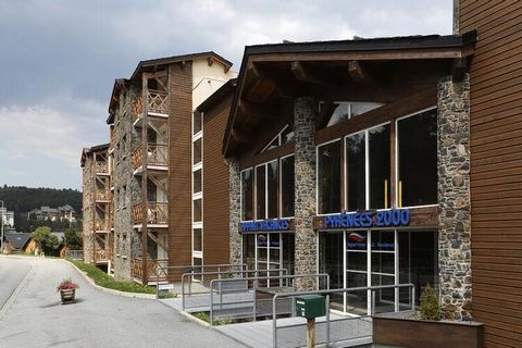 In the heart of the village of Bolquère Pyrénées 2000, your stay in the Résidence Vacancéole Appart Vacances Pyrénées 2000*** located a few kilometers from Font-Romeu will make people envious! On the program in this modern, comfortable resort: relaxa...