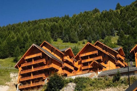 Résidence Odalys Le Hameau et Les Chalets de la Vallée d'Or*** ligt in het charmante resort Valloire in de Noordelijke Alpen en verwelkomt u in een reeks traditionele chalets gemaakt van hout en lokale steen die het dorp domineren. Ter plaatse vindt ...