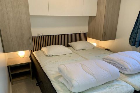 Dit charmante vakantiehuis biedt een ontspannen toevluchtsoord voor maximaal vijf gasten, met twee gezellige slaapkamers en een moderne badkamer. Het is ontworpen als een vrijstaand pand en zorgt voor privacy en rust tijdens uw verblijf. Het huis is ...