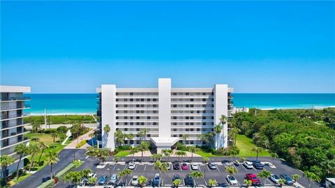 Indulge in luxurious island living with this stunning 2-bedroom, 2-bathroom condominium offering breathtaking ocean views. Situated in the highly desirable Bryn Mawr Ocean Towers on picturesque North Hutchinson Island, this residence provides the per...