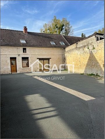 Située dans la charmante commune d'Ansacq (60250), cette maison en pierres offre un cadre de vie paisible et sécurisé, idéal pour une famille. Avec ses 4 chambres spacieuses, elle est à proximité d'écoles, d'un lycée et d'un collège, offrant ainsi un...