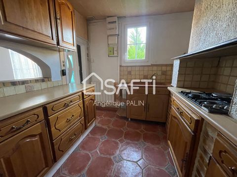 Don't Miss Out! Village House with Garden and Garage Located in the heart of a charming village in the Argonne region, this property will captivate you with its character and its tranquil setting close to nature. Conveniently situated, it offers easy...