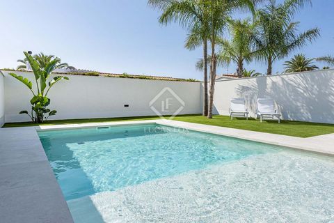 Lucas Fox presents this unique detached villa in a new build that offers a unique design, close to the sea and to enjoy the Mediterranean lifestyle. The residential complex is located a minute's walk from the idyllic La Llossa beach in Cambrils. It i...