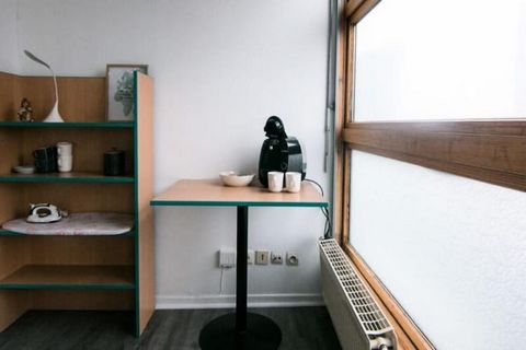 Deze gezellige studio van 21 vierkante meter ligt in het hart van het 0e arrondissement van Lille en biedt een comfortabel en goed uitgerust verblijf voor maximaal twee gasten. De studio beschikt over een tweepersoonsbed, waardoor het ideaal is voor ...