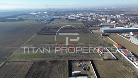 Titan Properties bietet ein reguliertes Grundstück mit einer Fläche von 645 m² zum Verkauf an. Das Hotel liegt im südlichen Teil des Dorfes Voyvodinovo. Das Grundstück ist flach, hat eine regelmäßige Form und ist völlig in Ordnung, einschließlich ein...