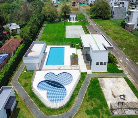 $190 millones lotes esquineros. 14x19m Condominio Campestre con zona humeda, piscina adultos y niños, cancha multiple, senderos peatonales, salón social, parroquia Features: - Furnished