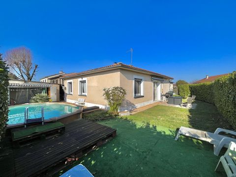 Discover this charming single-storey house of 104 m² located in a peaceful area of Albi, close to amenities. It includes three bedrooms, a shower room, as well as a kitchen open to a bright living room, recently renovated, for a living area of 95 m²....