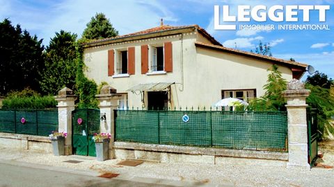 A23314LS16 - La maison se trouve dans un village paisible et bien entretenu, à seulement 10 km de Barbezieux Saint Hilaire, qui a toutes les commodités. Il est vraiment spacieux mais a également un grenier convertible, si plus d'espace devait être né...