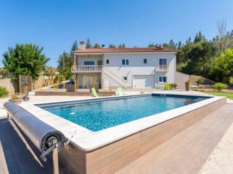 Luxury 4 Bed Villa For Sale In Valado dos Frades Portugal Esales Property ID: es5554062 Property Location R. Prof. Arlindo Varela, Valado dos Frades, 2450-386 Portugal Property Details The villa is located in Valado dos Frades (Nazaré), is in excelle...