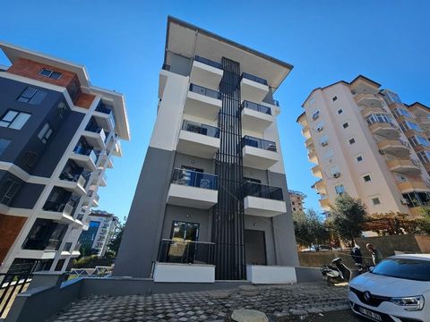 *Alanya Avsallar 1+1 à vendre à un prix abordable** **Opportunité d’investissement - peut être loué rapidement !** - **1er étage d’un immeuble de 5 étages :** - **45 m2 :** - **Façade nord-ouest :** **Propriétés:**   **Mare** **Sauna** **Centre de re...