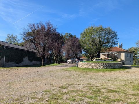 Corps de ferme sur 31 hectares de terrains attenants