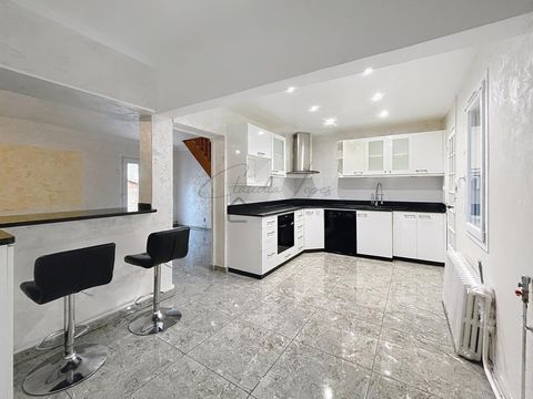 MAISON FAMILIALE DE 173 m² AU SOL 6 PIECES AVEC SOUS-SOL ET JARDIN