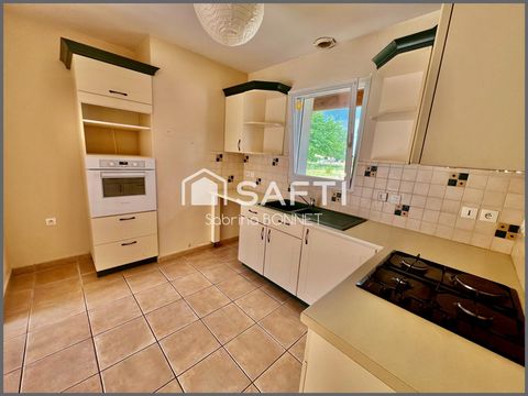 5 minutes à pied de la gare et des commerces.