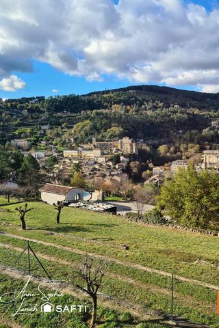 SECTEUR CALME / IDÉALE MAISON FAMILIALE / VUE DEGAGÉE
