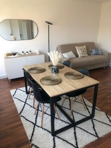 94210 Saint Maur Des Fossés, studio en bon état de 28 m2