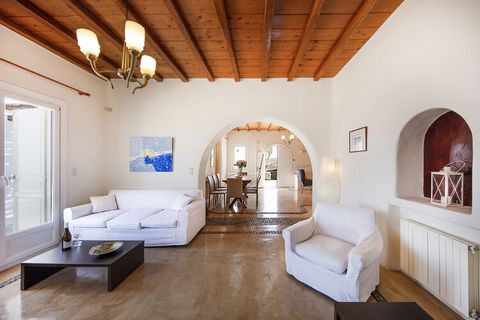 Questa tradizionale villa Mykonos si trova vicino alla bella spiaggia di sabbia dorata di "