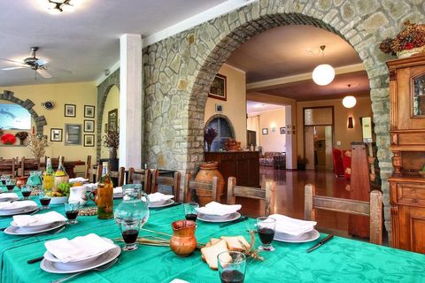 Located in Scheggia, a few kilometers from Anghiari, this beautiful villa has 9 bedrooms for 17 people and is therefore suitable for groups of friends or families. Here you will find a well equipped villa, with swimming pool, sun beds, barbecue and v...