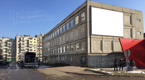 For more information, call us at ... or 062 520 289 and quote property reference number: VT 73797. Responsible Estate Agent: Simeon Karapenchev We are pleased to present to your attention a large attractive property representing an industrial buildin...