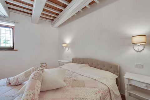 Why stay here? This ground-floor apartment on the Adriatic coast, Marche, is perfect for a family getaway or a holiday of 3 friends. There is a shared swimming pool, which offers you to take a quick swim to feel refreshed. It is close to the town cen...