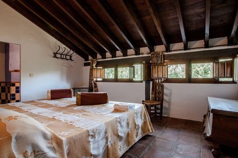Situated in a rural estate in Fuentes de Cesna this farmhouse has 4 bedrooms and a group of 8 can spend a peaceful vacation here. It features a swimming pool and a terrace shaded by an old oak tree.For walking or cycling Parque de Cesna is a perfect ...