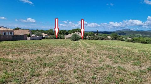 Nice village with all shops, bar/restaurant, 20 minutes from Beziers, 20 minutes from the motorway and 30 minutes from the coast. Flat plot of 394 m2 (plot 5), located in estate area with 10 other houses in a lovely location. Two levels of constructi...