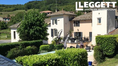 A05274 - Magnificently renovated residential and winegrowing property comprising 13th century dwelling buildings of around 530, outbuildings and vat room for around 350m2, wooded park with swimming pool, 6ha of vines in the Juliénas appellation. Vine...
