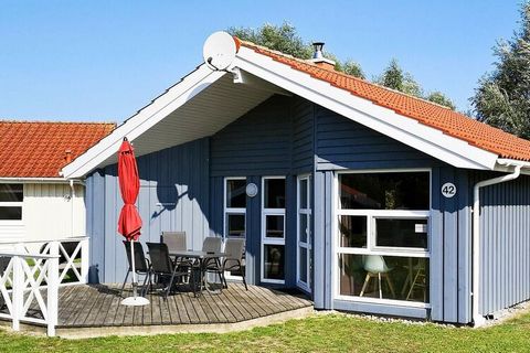 This beautiful wooden house has a typical Danish look and is located in Ottendorf park, close to the lake. A canoe for 2 adults and 2 children is available for free! The house is ideal for family holidays. The region offers numerous opportunities for...