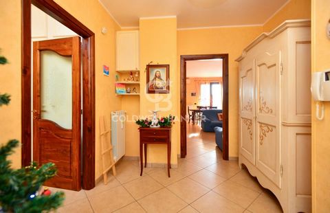 PUGLIA - SALENTO - CORIGLIANO D'OTRANTO In Corigliano d'Otranto, in the semi-central area and a few steps from the historic centre, we offer for sale a beautiful apartment of approximately 134 m2 located on the mezzanine floor of a small recently bui...