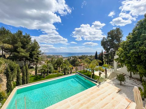 This modern style villa is located in the top area of Genova and offers a unique panoramic view of the sea and the bay of Palma. On the main level is the large and open plan living area with kitchen and access to a large sunny terrace with sea views....